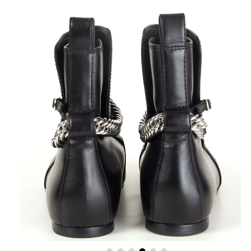 Alexander Wang Iggy ankle boots black
leather Rhodium chains 40.5/9-9.5 $795 - Picture 2 of 16